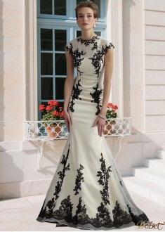 Elegant Chiffon Mermaid Mother of the Bride Evening Dress – High Neck Applique Gown with Short Sleeves & Sweep Train