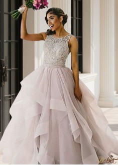 Scoop Neck Ball Gown Wedding Dress