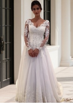 Elegant Lace-Up Back Long Sleeve Tulle Ball Gown Wedding Dress with Court Train