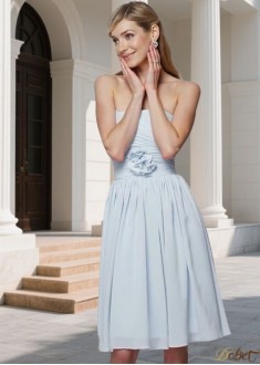 Elegant Strapless Chiffon Bridesmaid Dress with Hand-Made Flower | Knee-Length A-Line Gown