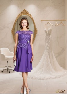 A-Line Chiffon Sleeveless Mother of the Bride Dress with Bateau Neck and Beading