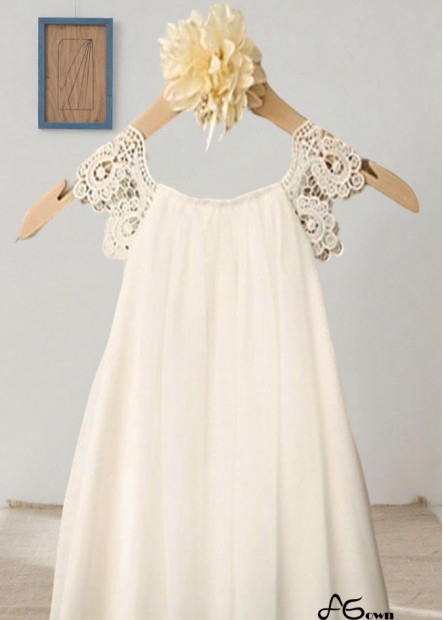 Chiffon Scoop Neck Sleeveless A-Line Flower Girl Dress with Lace