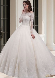 Bateau Neck Tulle Ball Gown Wedding Dress
