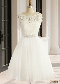 Bateau Neck Sleeveless Short Lace Wedding Dress