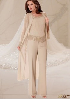 Elegant Champagne Chiffon Mother of the Bride Pantsuits with Scoop Neck and Illusion Sleeves