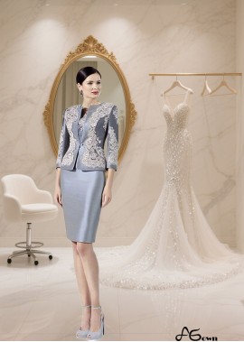 Elegant Short Taffeta Mother of the Bride Dress with Coat Jacket Sleeves and Jewel Neckline