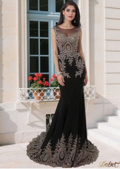 Elegant Black Tulle Mother of the Bride Dress – Scoop Neck Mermaid Gown with Cap Sleeves