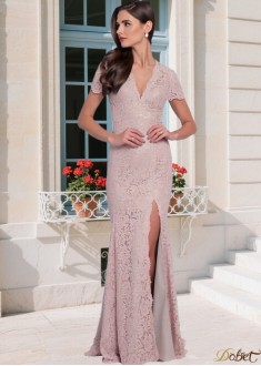 Elegant Lace V-Neck Mermaid Mother of the Bride Dress – Full Length