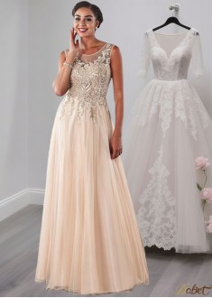 Tulle A-Line Wedding Party Dresses UK with Scoop Neck and Appliques