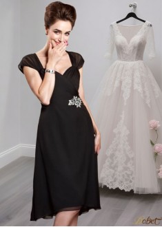 Knee-Length Black Chiffon A-Line Mother of the Bride Dress with Sweetheart Neckline
