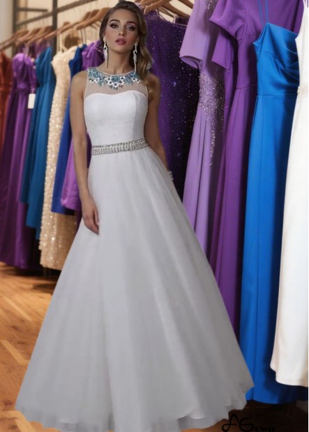 Elegant White Tulle A-Line Prom Dress with Jewel Neckline and Pleated Skirt