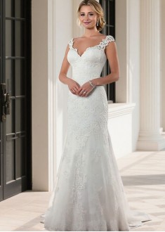 V Neck Lace Mermaid Wedding Dress