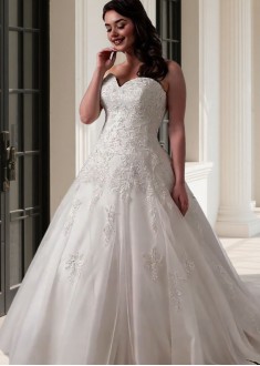 Plus Size Sweetheart Wedding Dress