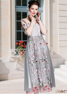 Elegant Embroidery Women Party Dress – A Line Gown with Half Sleeves