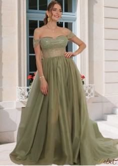 Elegant Off-the-Shoulder Tulle Prom Dress with Ruched Bodice – Sleeveless Court Train Gown