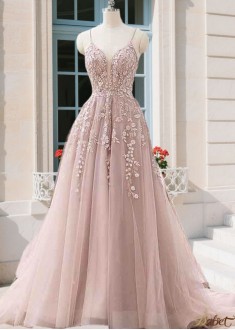 Elegant A-Line V-Neck Tulle Prom Dress with Pockets – Spaghetti Straps Sweep Train Gown UK